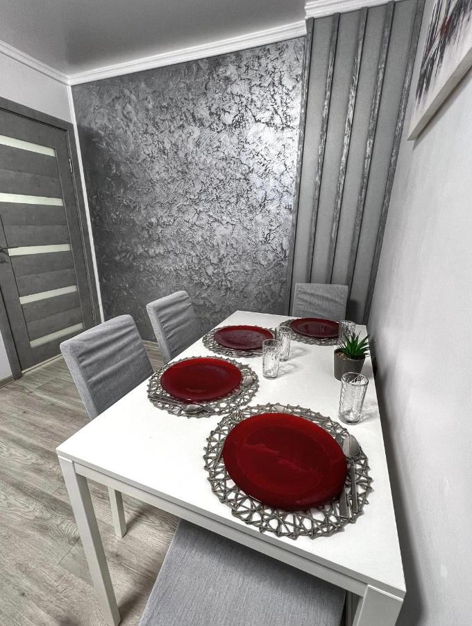 Luxor Ultra-Central Apartments Sibiu Exterior photo
